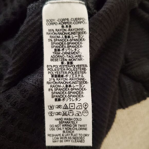 Free People Catalina V-Neck Thermal Top - size Small in Black. - Picture 11 of 11